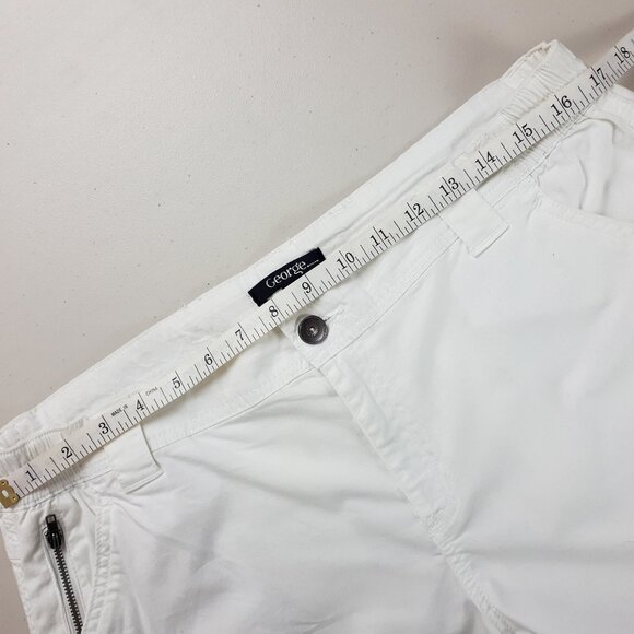 George Mid-rise Cargo Shorts - Picture 13 of 15